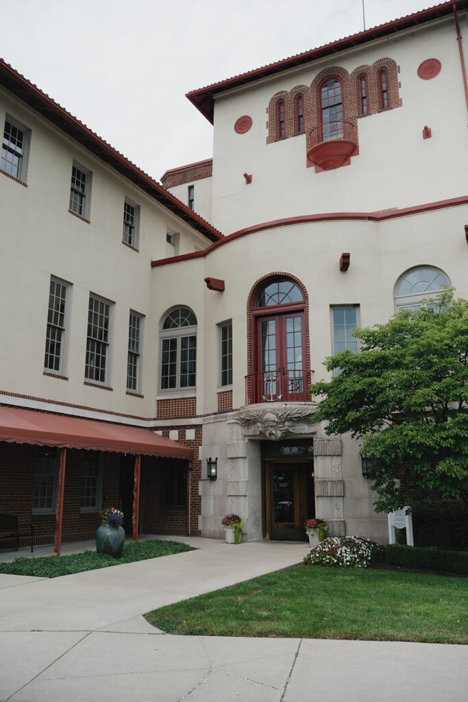 Exterior photo of The Detroit Yacht Club.